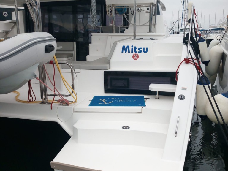 Yacht charter Cannigione cheap Leopard 42 - 4 cab.