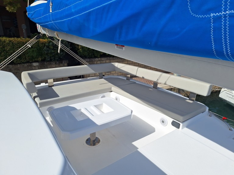 Catamaran rental in Furnari - Leopard Catamarans / Robertson & Caine Leopard 42 - 4 cab.