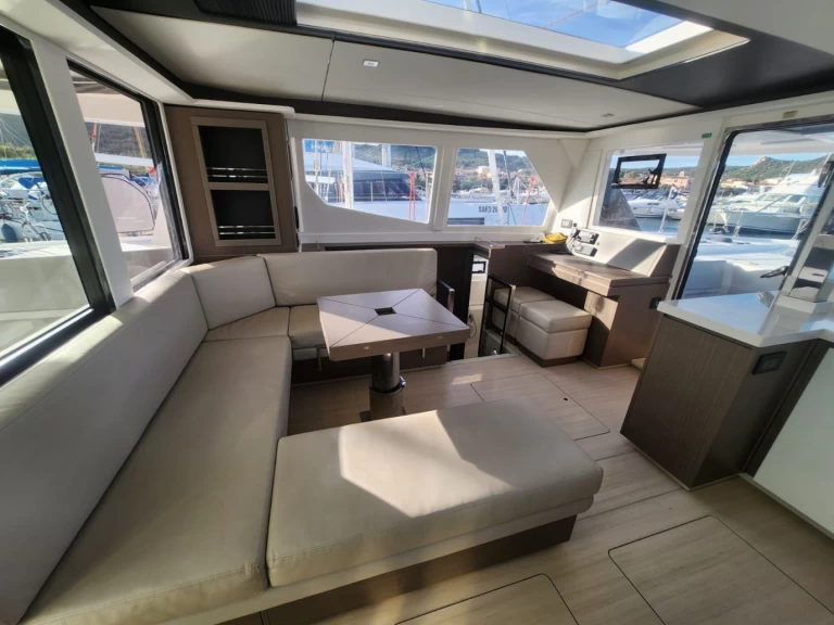 Catamaran rental in Cannigione - Leopard Catamarans / Robertson & Caine Leopard 45