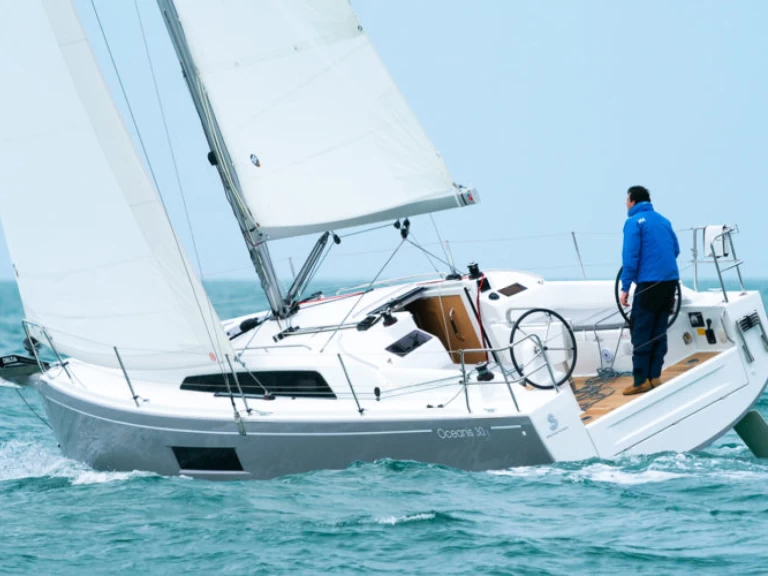 Yacht charter Procida cheap Oceanis 30.1