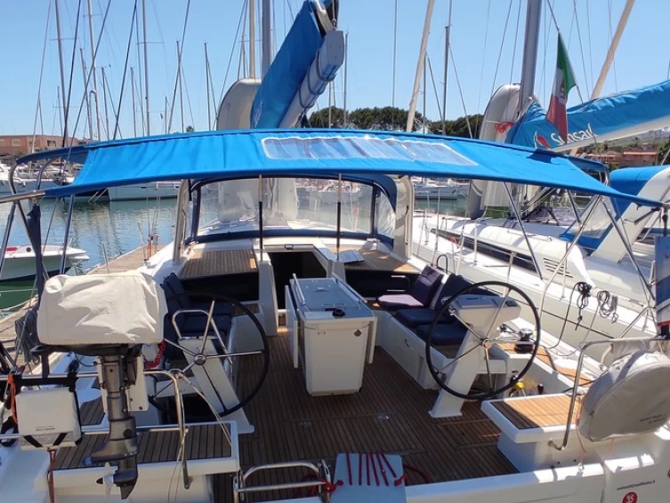 Sailboat for rent Furnari at the best price