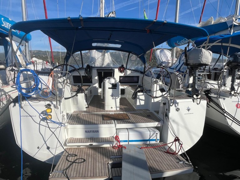 Sailboat rental with or without captain Jeanneau Cannigione