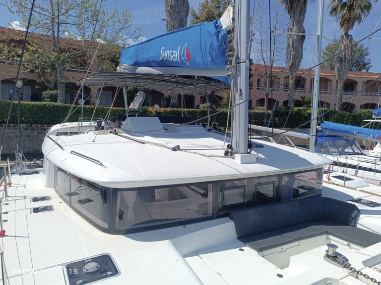 Yacht charter Furnari cheap Lagoon 450 F