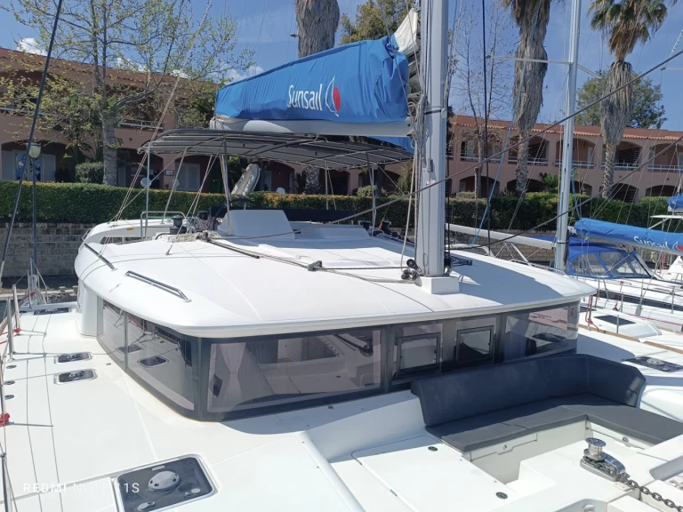 Yacht charter Furnari cheap Lagoon 450 F