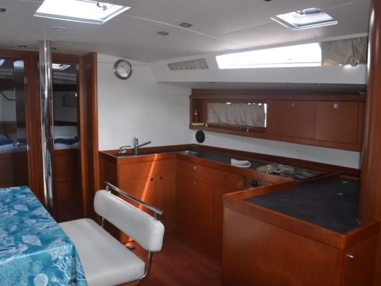 Yacht charter Cannigione cheap Oceanis 48