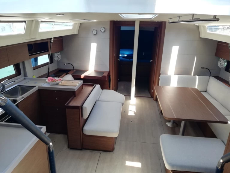 Rent a Bénéteau Oceanis 51.1 Furnari