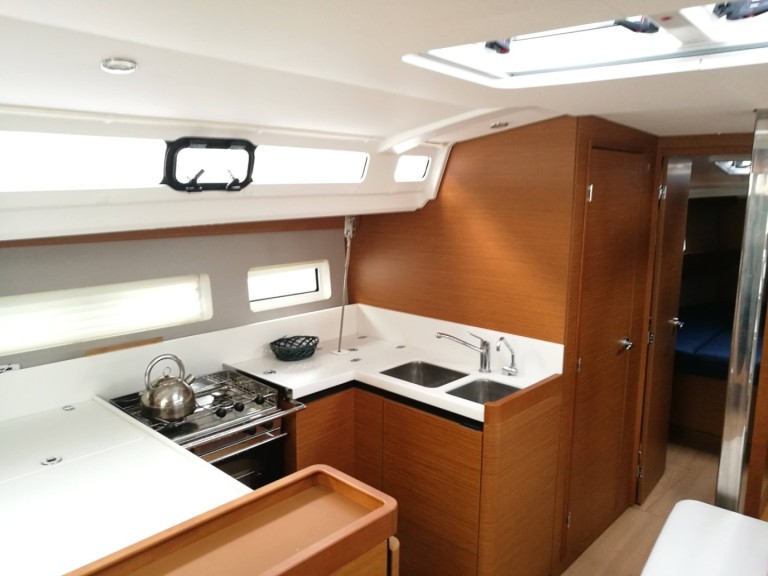 Rent a Jeanneau Sun Odyssey 440 Furnari