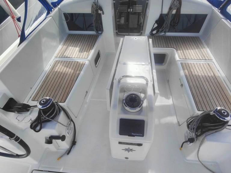 Rent a Jeanneau Sun Odyssey 440 Procida