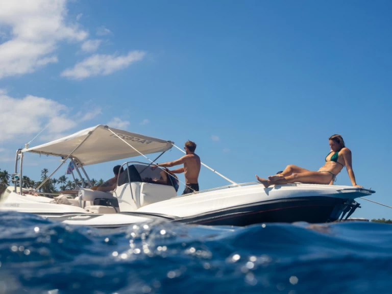 Yacht charter Saint-Gilles les Bains cheap ZAR75