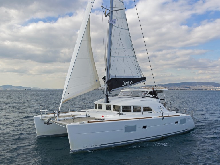 Rent a Lagoon Lagoon 38 Hyères