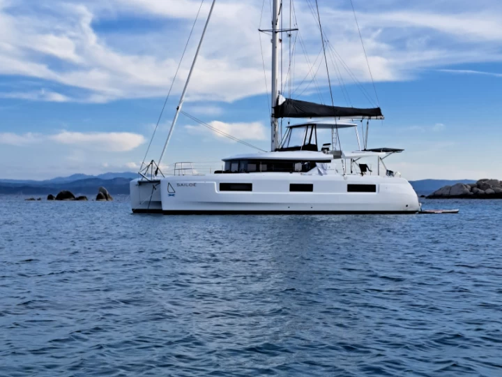 Yacht charter Figari cheap Lagoon 46