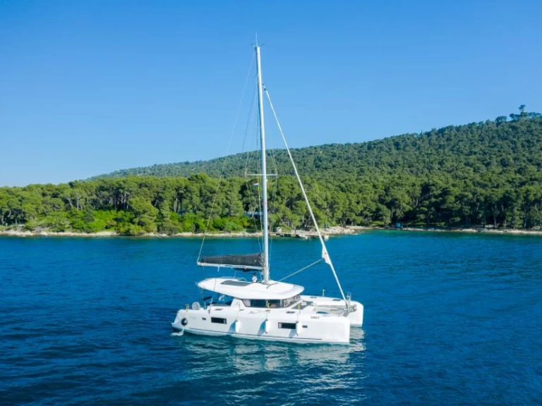 Rent a Lagoon Lagoon 42 Kaštela