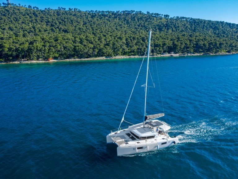 Catamaran rental in Kaštela - Lagoon Lagoon 42
