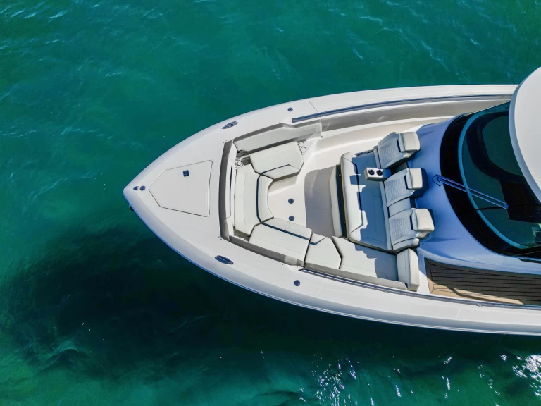 Luxury Yacht rental in West Palm Beach - Tiara 43LS