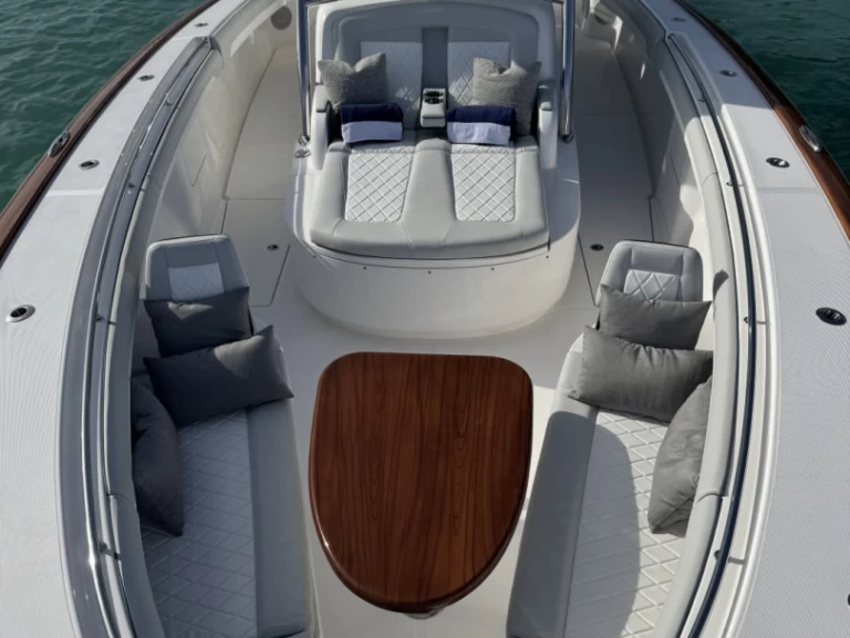 Yacht charter West Palm Beach cheap 43 CC