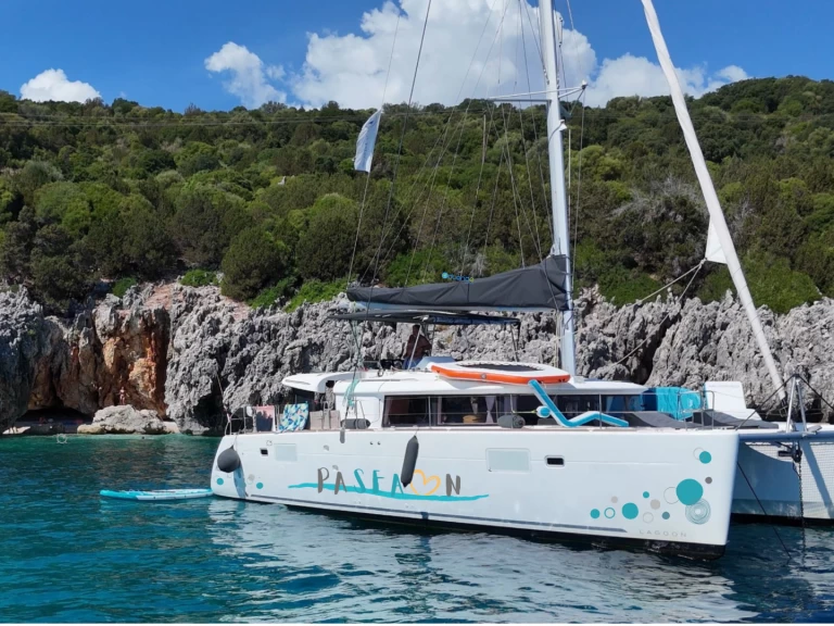 Rent a Lagoon Lagoon 450 F Lefkáda