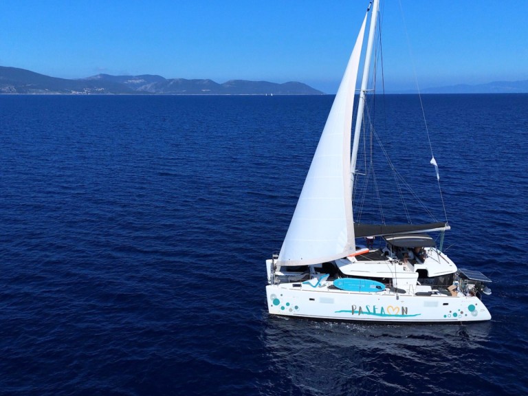 Yacht charter Lefkáda cheap Lagoon 450 F