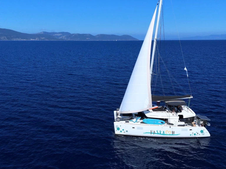 Yacht charter Lefkáda cheap Lagoon 450 F