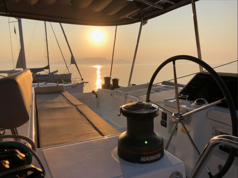 Catamaran for rent Lefkáda at the best price