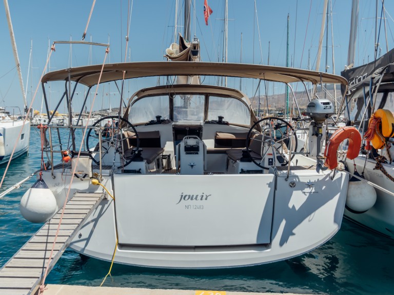 Bareboat Rental Sailboat Jeanneau with a boat licence