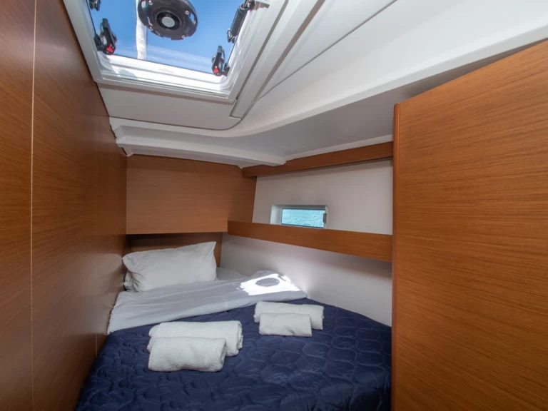 Sailboat rental with or without captain Jeanneau Zakynthos (Island)