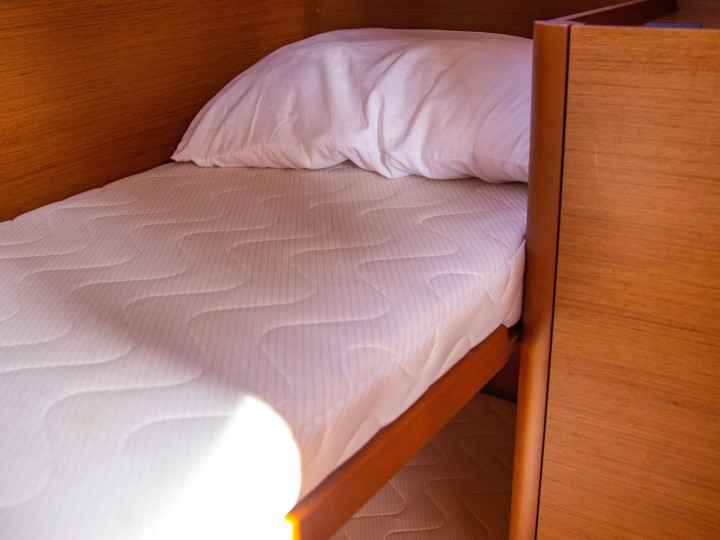 Boat rental Jeanneau Sun Odyssey 490 in Benitses on Samboat