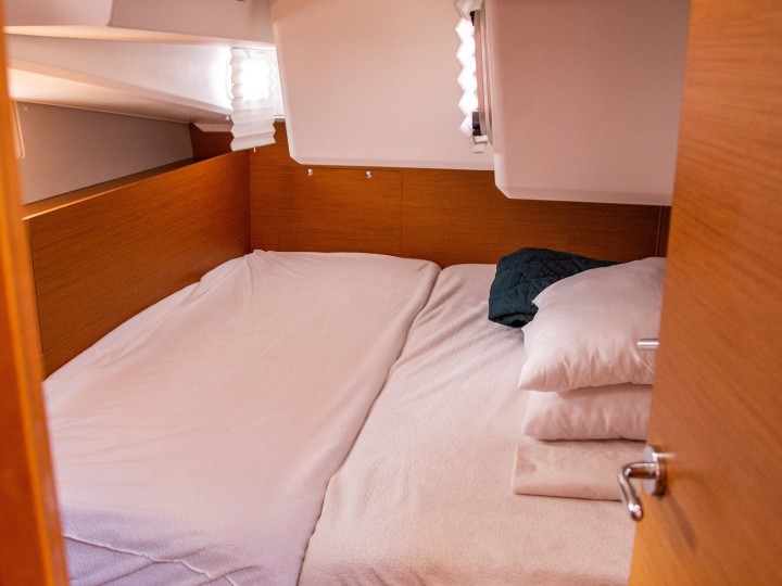 Sailboat rental with or without captain Jeanneau Benitses