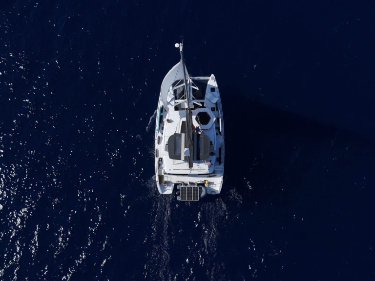 Catamaran rental in Lefkáda - Lagoon Lagoon 450 F