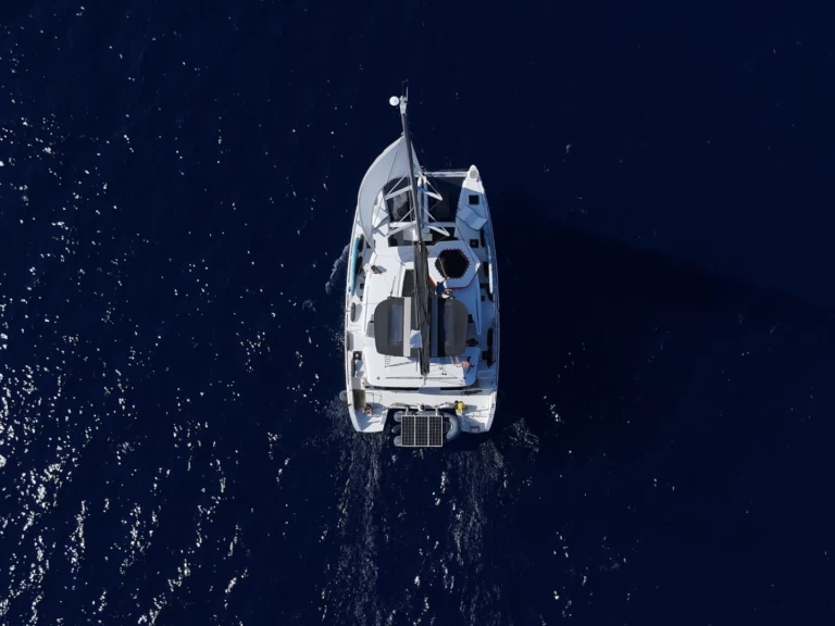 Catamaran rental in Lefkáda - Lagoon Lagoon 450 F