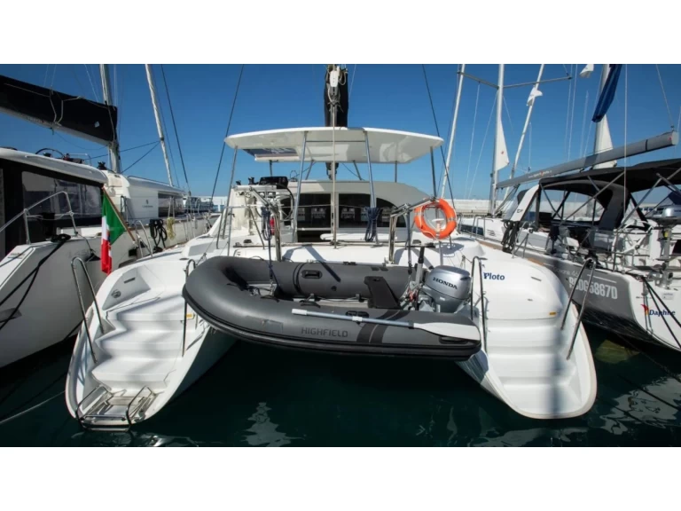 Catamaran rental in Vibo Marina - Lagoon Lagoon 380[G]