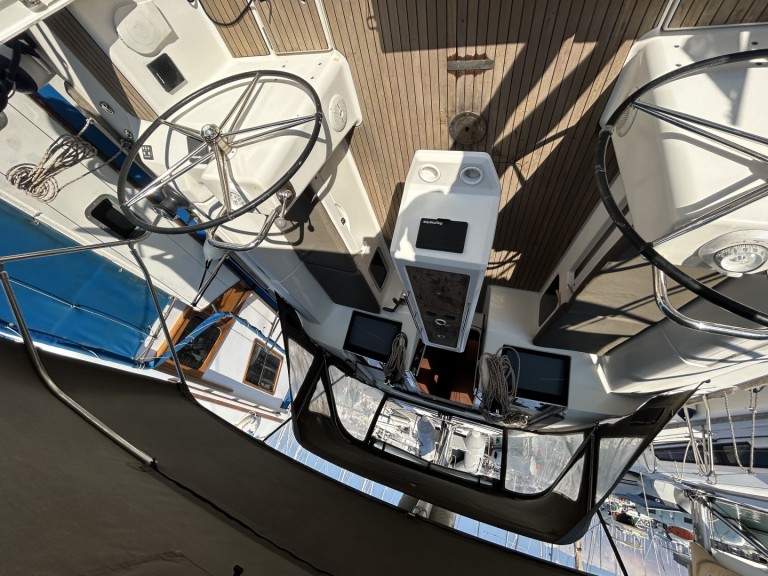 Sailboat for rent Gouvia at the best price