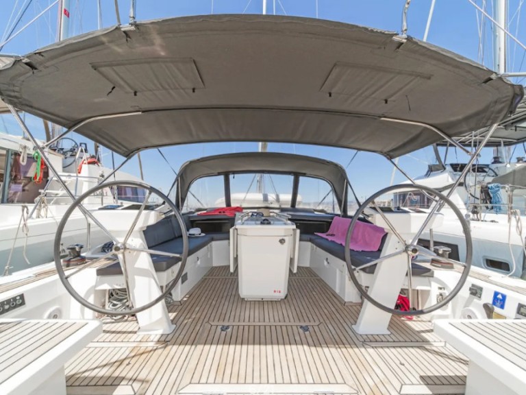 Yacht charter Lávrio cheap Oceanis 46.1