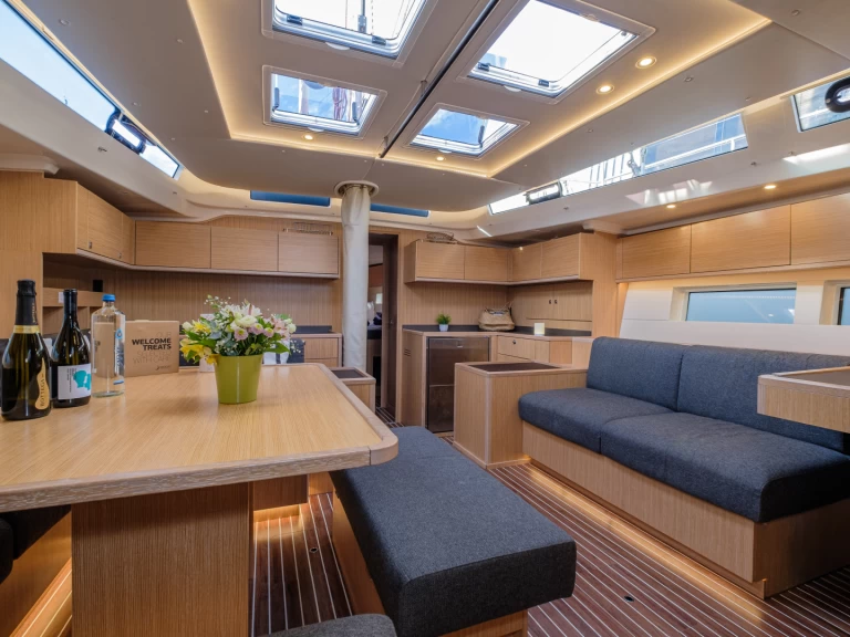 Sailboat rental with or without captain Bavaria Lávrio