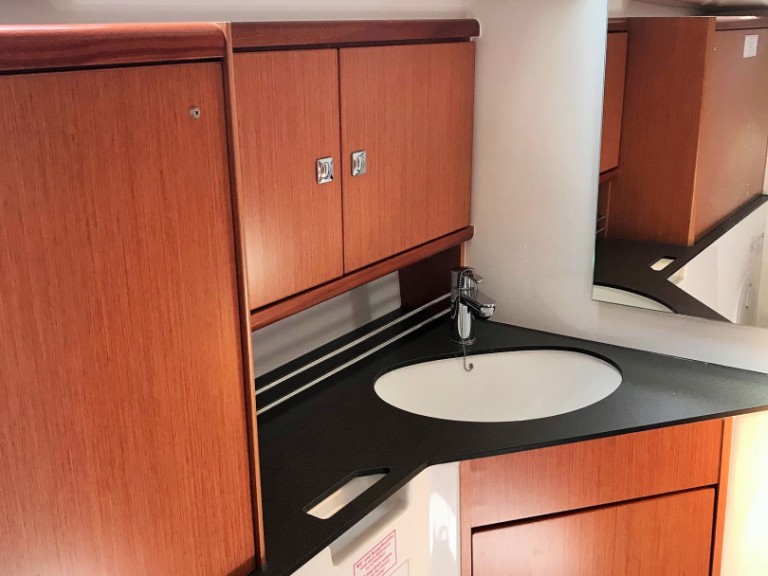 Sailboat rental in Drage - Bavaria Cruiser 34