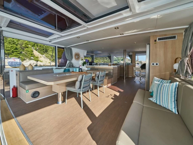 Bareboat Rental Catamaran Bali with a boat licence