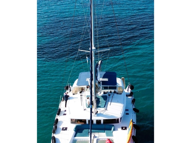 Yacht charter Alimos cheap Lagoon 450 F