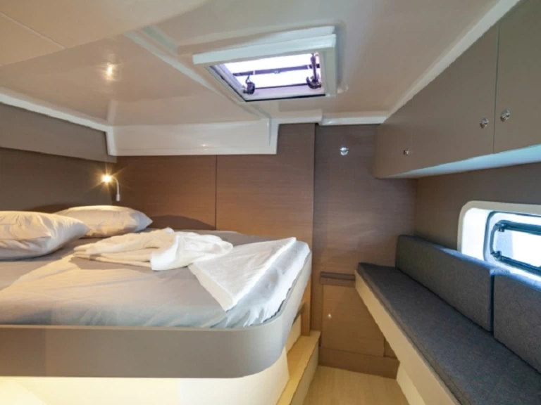 Catamaran for rent San Miguel De Abona at the best price