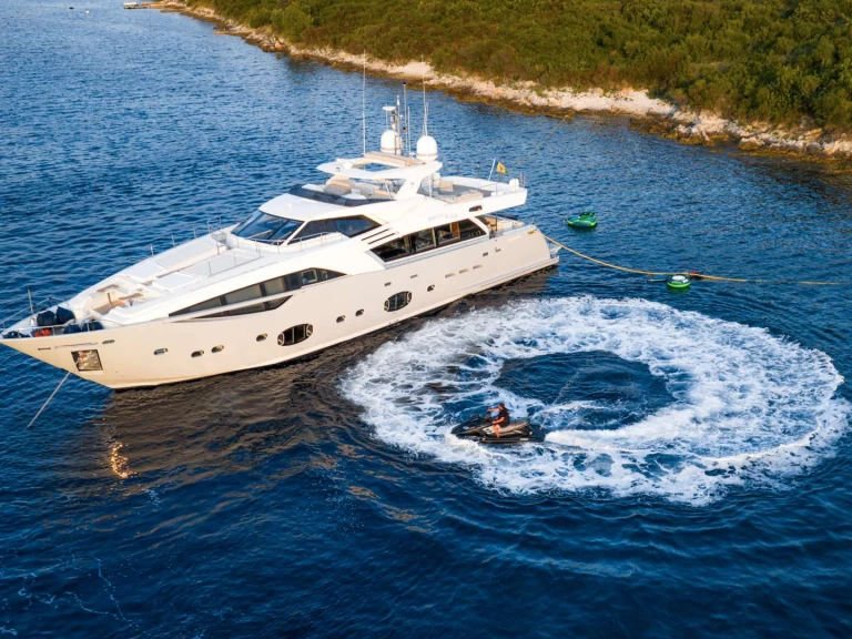 Luxury Yacht for rent Split at the best price