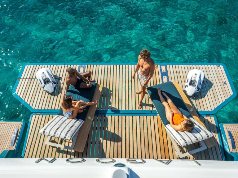 Rent a Lagoon ARKTOS Caribbean