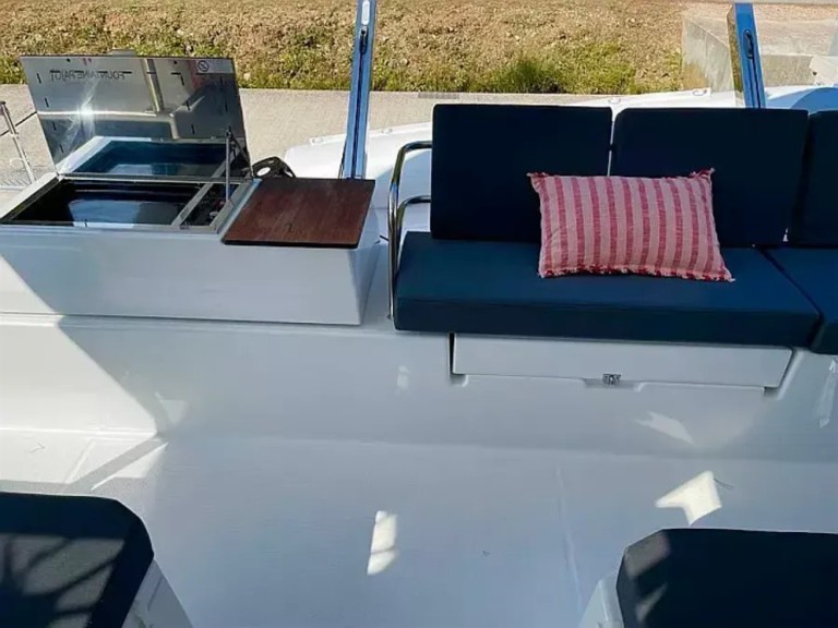 Fountaine Pajot Astrea 42 in Primošten on SamBoat