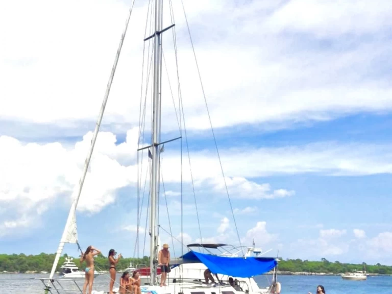 Yacht charter Antibes cheap Sun Charm 39