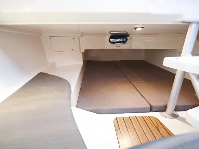 Rent a Quicksilver Activ 805 Cruiser Tribunj