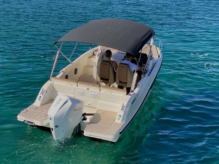 Motorboat rental in Tribunj - Quicksilver Activ 675 Sundeck
