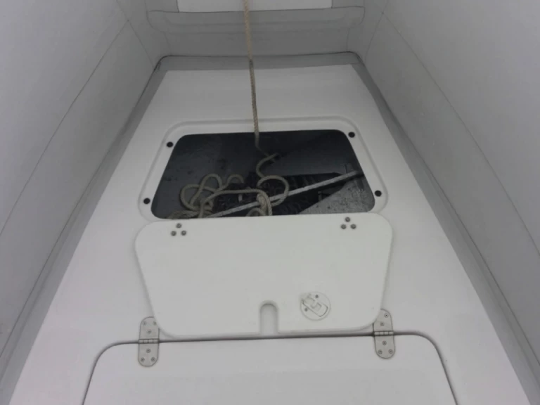 Yacht charter La Trinité-sur-Mer cheap Tempest 625 Easy