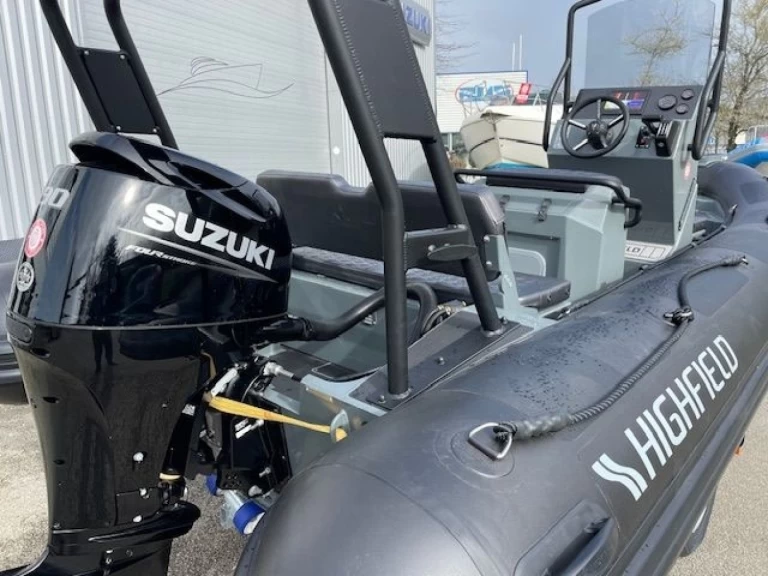 Boat rental Highfield HIGHFIELD 54 PATROL COASTER in Port-Haliguen on Samboat