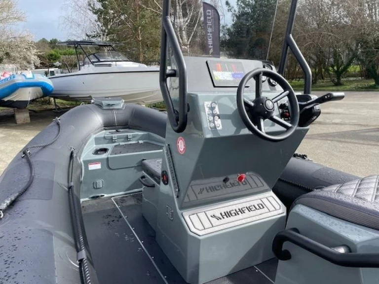 Highfield HIGHFIELD 54 PATROL COASTER charter bareboat or captained in  Port-Haliguen