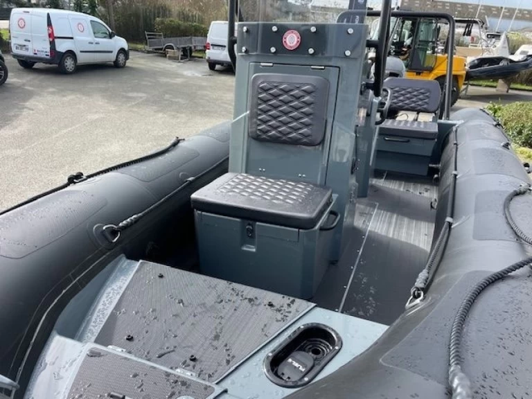 RIB rental in Port-Haliguen - Highfield HIGHFIELD 54 PATROL COASTER