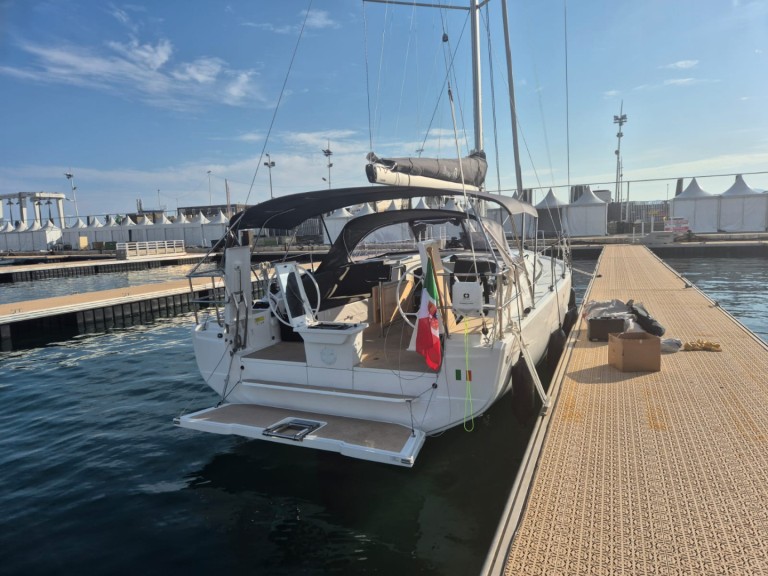 Sailboat rental in Castiglioncello - Hanse Hanse 360 - 3 cabine - 2 bagni