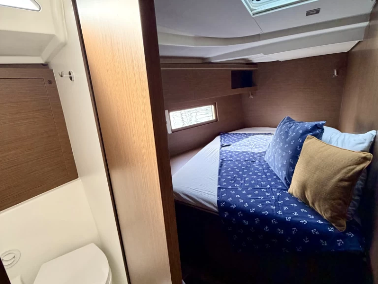 Bénéteau Oceanis 51.1 charter bareboat or captained in  Primošten