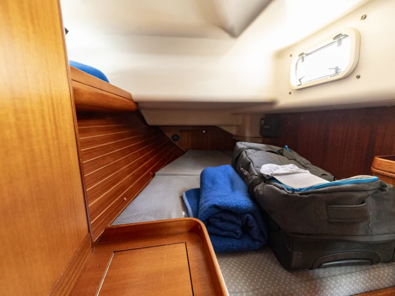 Bareboat Rental Sailboat Elan with a boat licence